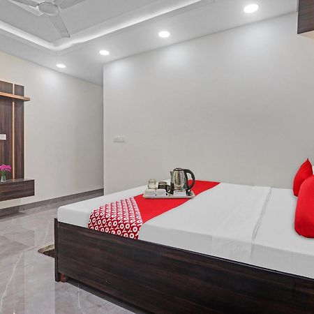 ניו דלהי Hotel O Amazing Guest House מראה חיצוני תמונה