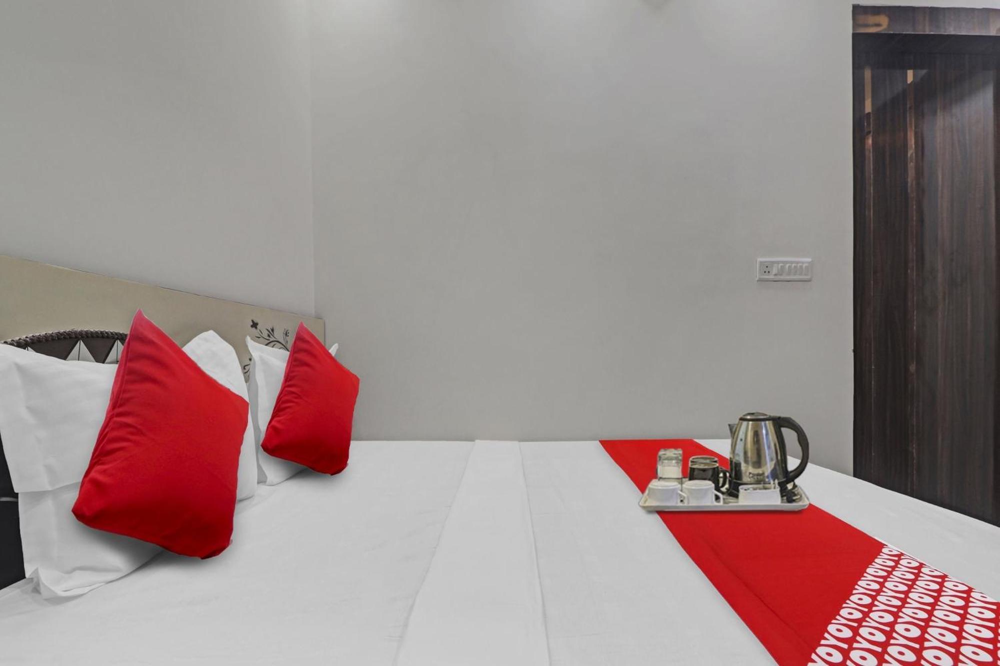 ניו דלהי Hotel O Amazing Guest House מראה חיצוני תמונה